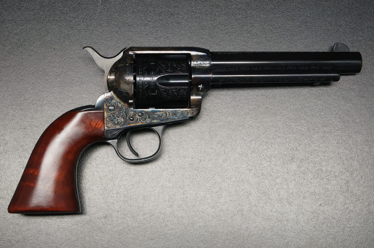 Westernrevolver Peacemaker graviert