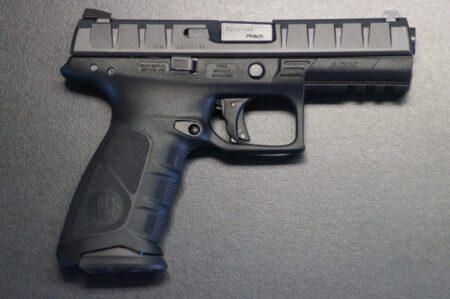 Beretta APX black