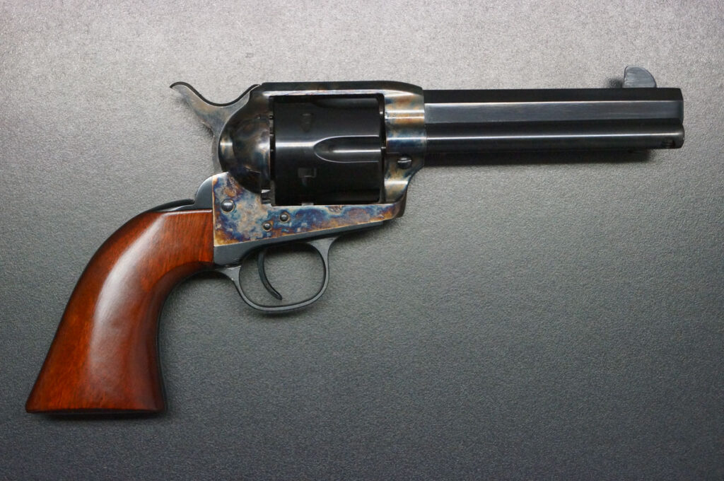 Uberti Cattleman Westernwaffe mit octagonal Lauf