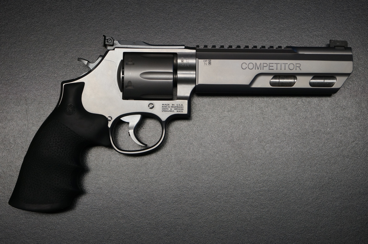 Smith & Wesson Performance Center Mod. 686 Competitor