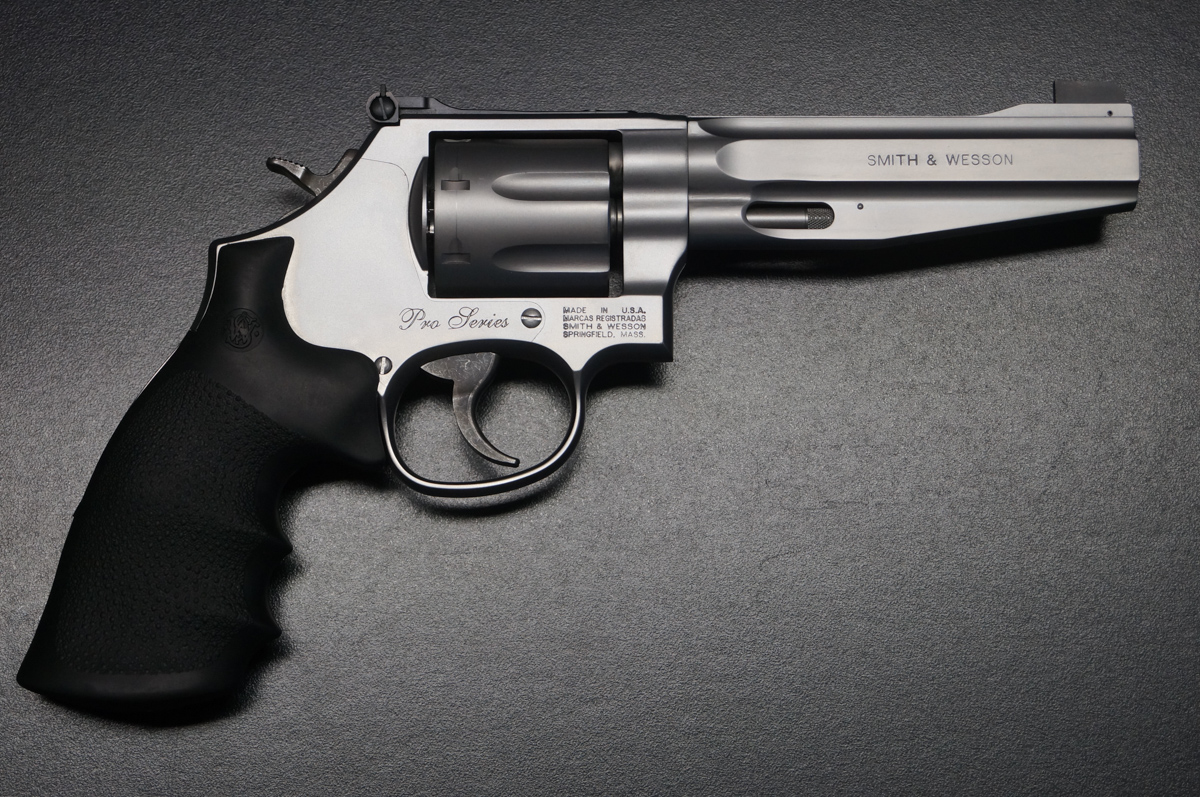 SMITH & WESSON Revolver Pro Series Mod. 686 w/Full Moon Clips